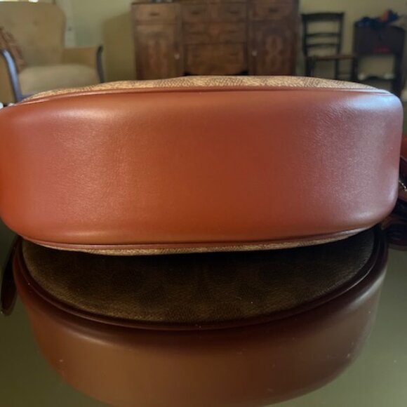 Coach Luna Handbag - Picture 7 of 13